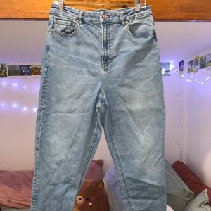 American Eagle Curvy Mom Jean Medium Wash